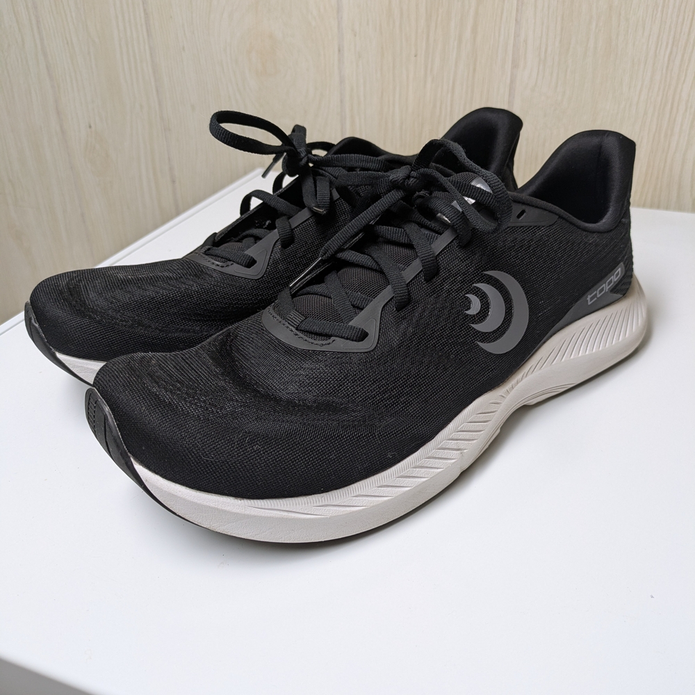 Topo Athletic Fli-Lyte 5 Size 12 Very Good Condition